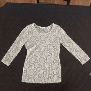 Lace scoop neck shirt tight